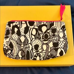 NWOT Ipsy Black and White Graphic Cosmetic Bag with Pink Zipper
